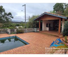 Chácara com 4 dormitórios no Recanto Amapola em Bragança Paulista SP