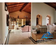 Chácara com 4 dormitórios no Recanto Amapola em Bragança Paulista SP