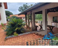 Chácara com 4 dormitórios no Recanto Amapola em Bragança Paulista SP