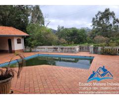 Chácara com 4 dormitórios no Recanto Amapola em Bragança Paulista SP
