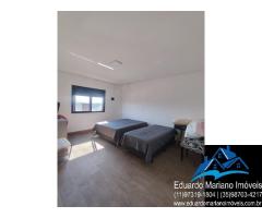 V E N D O  Magnífica propriedade com 7 suítes no condomínio Recanto Jaguari em Vargem - SP