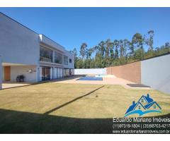 V E N D O  Magnífica propriedade com 7 suítes no condomínio Recanto Jaguari em Vargem - SP