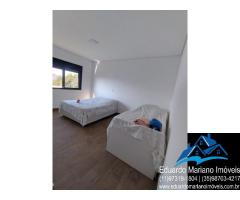 V E N D O  Magnífica propriedade com 7 suítes no condomínio Recanto Jaguari em Vargem - SP