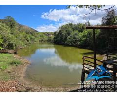 Chalé no Camping El Sombrero em Vargem SP