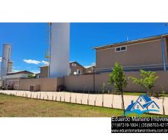 Sobrado no Condomínio Parque das Cerejeiras em Bragança Paulista SP