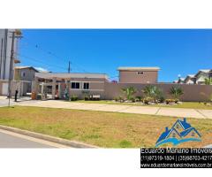 Sobrado no Condomínio Parque das Cerejeiras em Bragança Paulista SP