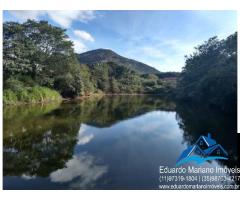 Chalé no Camping El Sombrero em Vargem SP