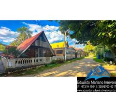 Chalé no Camping El Sombrero em Vargem SP