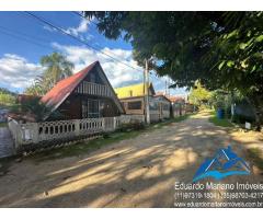 Chalé no Camping El Sombrero em Vargem SP