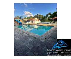 Chalé no Camping El Sombrero em Vargem SP