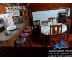 Chalé no Camping El Sombrero em Vargem SP