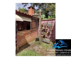 Chalé no Camping El Sombrero em Vargem SP