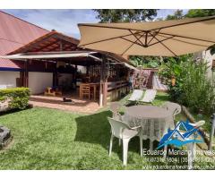 Chalé no Camping El Sombrero em Vargem SP