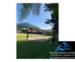 Chalé no Camping El Sombrero em Vargem SP