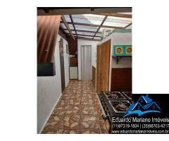 Chalé no Camping El Sombrero em Vargem SP