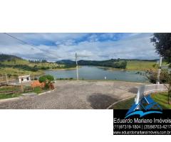 Casa térrea no condomínio Riviera dos Pássaros em Joanópolis SP