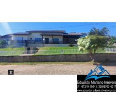 Casa térrea no condomínio Riviera dos Pássaros em Joanópolis SP