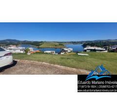 Casa térrea no condomínio Riviera dos Pássaros em Joanópolis SP