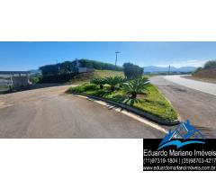 Casa térrea no condomínio Riviera dos Pássaros em Joanópolis SP