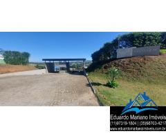 Casa térrea no condomínio Riviera dos Pássaros em Joanópolis SP