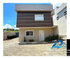 Casa em Village no Jardim do Lago em Atibaia SP