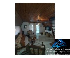 Chalé no Camping El Sombrero em Vargem SP