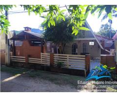 Chalé no Camping El Sombrero em Vargem SP