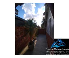 Chalé no Camping El Sombrero em Vargem SP