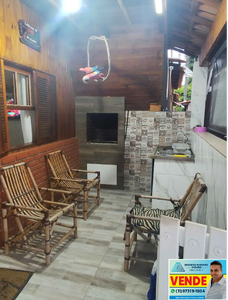 Chalé no Camping El Sombrero em Vargem SP