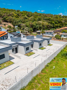 Casa térrea no condomínio Flores da Usina em Atibaia SP
