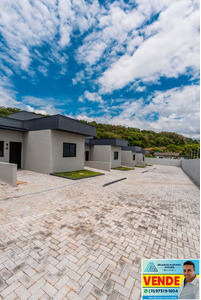 Casa térrea no condomínio Flores da Usina em Atibaia SP